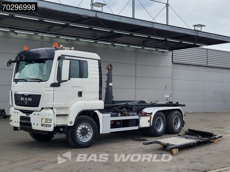 MAN TGS 33.440 6X4 25Ton AJK NHS25-5930 hooklift with 5th wheel Wechselsystem Manual Big-Axle Euro 5 - Kotalni prekucni tovornjak: slika 1 MAN TGS 33.440 6X4 25Ton AJK NHS25-5930 hooklift with 5th wheel Wechselsystem Manual Big-Axle Euro 5 - Kotalni prekucni tovornjak: slika 1