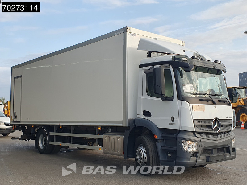 Mercedes-Benz Actros 1827 4X2 2000kg Ladebordwand Xenon ClassicSpace Automatic Euro 6 - Tovornjak zabojnik: slika 3 Mercedes-Benz Actros 1827 4X2 2000kg Ladebordwand Xenon ClassicSpace Automatic Euro 6 - Tovornjak zabojnik: slika 3