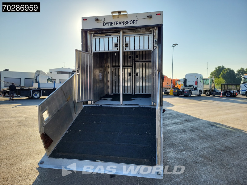 Mercedes-Benz Actros 2541 Actros 6X2 Retarder Lift+Lenkachse Ladebordwand Euro 4 - Tovornjak za prevoz živine: slika 3 Mercedes-Benz Actros 2541 Actros 6X2 Retarder Lift+Lenkachse Ladebordwand Euro 4 - Tovornjak za prevoz živine: slika 3