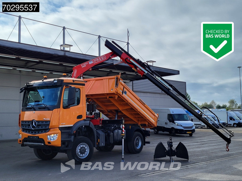 Mercedes-Benz Arocs 1835 4X4 4x4 Fassi F135AC.0.24 Crane Kran Meiller 3-Way Tipper Big-Axle - Tovornjak prekucnik, Tovornjak z dvigalom: slika 1 Mercedes-Benz Arocs 1835 4X4 4x4 Fassi F135AC.0.24 Crane Kran Meiller 3-Way Tipper Big-Axle - Tovornjak prekucnik, Tovornjak z dvigalom: slika 1