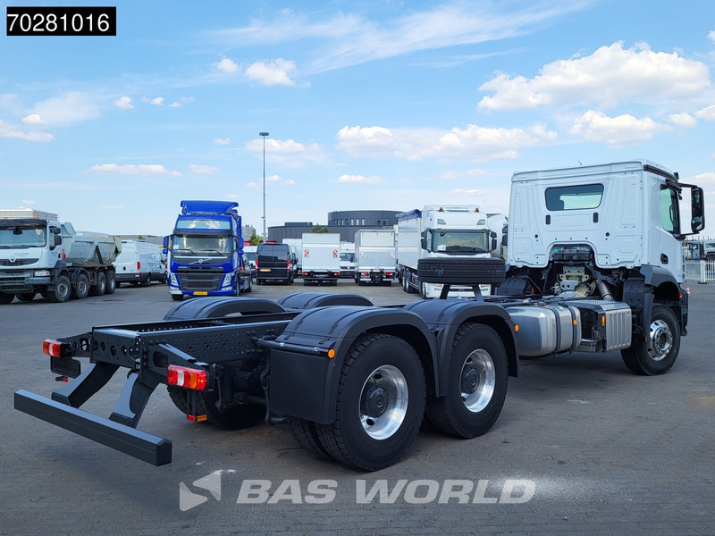 Mercedes-Benz Arocs 2640 6X4 NEW chassis Steel suspension Big-Axle Alcoa Automatic Euro 6 - Tovornjak-šasija: slika 5 Mercedes-Benz Arocs 2640 6X4 NEW chassis Steel suspension Big-Axle Alcoa Automatic Euro 6 - Tovornjak-šasija: slika 5