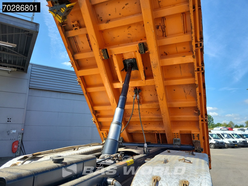 Mercedes-Benz Arocs 3345 6X6 11m3 Meiller Mixer Steelsuspension Big-Axle Euro 6 - Tovornjak prekucnik: slika 3 Mercedes-Benz Arocs 3345 6X6 11m3 Meiller Mixer Steelsuspension Big-Axle Euro 6 - Tovornjak prekucnik: slika 3