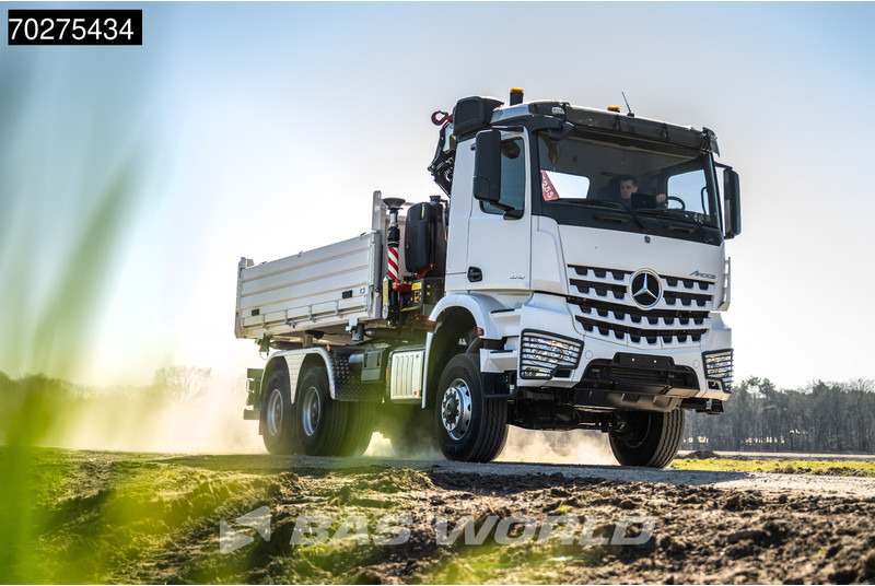 Mercedes-Benz Arocs 3348 6X6 Fassi F255A.2.24 xe-dynamic Kran Dreiseitenkipper Navi Euro 6 - Tovornjak prekucnik, Tovornjak z dvigalom: slika 5 Mercedes-Benz Arocs 3348 6X6 Fassi F255A.2.24 xe-dynamic Kran Dreiseitenkipper Navi Euro 6 - Tovornjak prekucnik, Tovornjak z dvigalom: slika 5