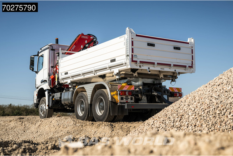 Mercedes-Benz Arocs 3348 6X6 Full Steel Retarder Fassi 25T/M Crane Kran Euro 6 - Tovornjak prekucnik, Tovornjak z dvigalom: slika 5 Mercedes-Benz Arocs 3348 6X6 Full Steel Retarder Fassi 25T/M Crane Kran Euro 6 - Tovornjak prekucnik, Tovornjak z dvigalom: slika 5