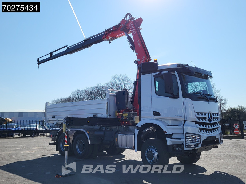 Mercedes-Benz Arocs 3348 6X6 NEW Fassi F255A.2.24 Kran Crane 3-way tipper Navi Euro 6 - Tovornjak prekucnik, Tovornjak z dvigalom: slika 5 Mercedes-Benz Arocs 3348 6X6 NEW Fassi F255A.2.24 Kran Crane 3-way tipper Navi Euro 6 - Tovornjak prekucnik, Tovornjak z dvigalom: slika 5