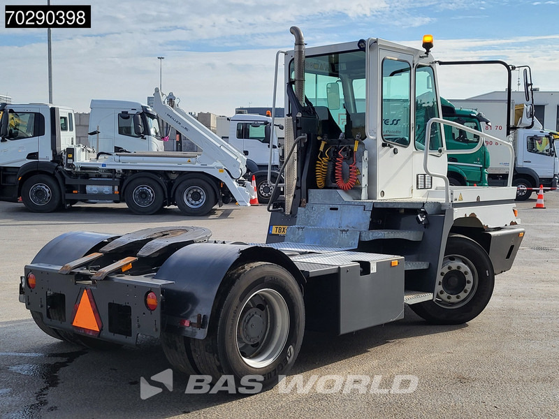 Terberg YT222 4X2 NL-Truck EPA Big-Axle Hebesattel - Terminalski traktor: slika 5 Terberg YT222 4X2 NL-Truck EPA Big-Axle Hebesattel - Terminalski traktor: slika 5