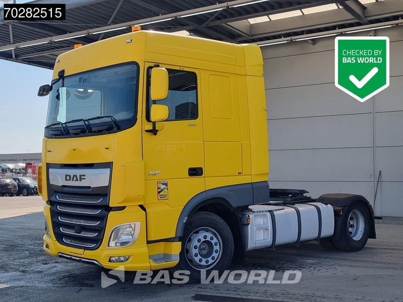 DAF XF 530 4X2 SC Full-Air Navi - Vlačilec: slika 1 DAF XF 530 4X2 SC Full-Air Navi - Vlačilec: slika 1