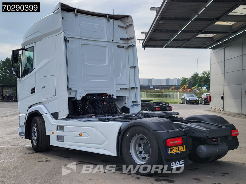 DAF XG 530 4X2 NL-Truck Retarder Hydraulik 2xTanks Standklima - Vlačilec: slika 2 DAF XG 530 4X2 NL-Truck Retarder Hydraulik 2xTanks Standklima - Vlačilec: slika 2