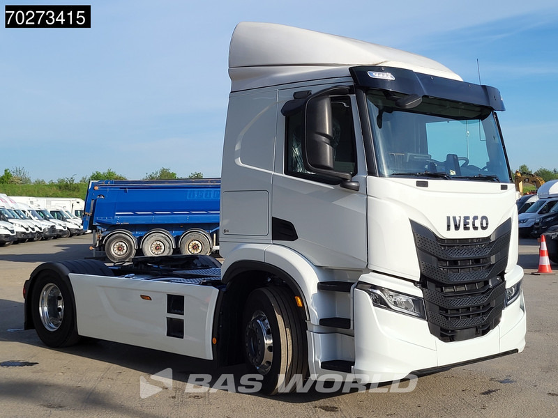 Iveco S-Way 340 4X2 NEW! ActiveTime ADR Alcoa's ACC LED - Vlačilec: slika 3 Iveco S-Way 340 4X2 NEW! ActiveTime ADR Alcoa's ACC LED - Vlačilec: slika 3