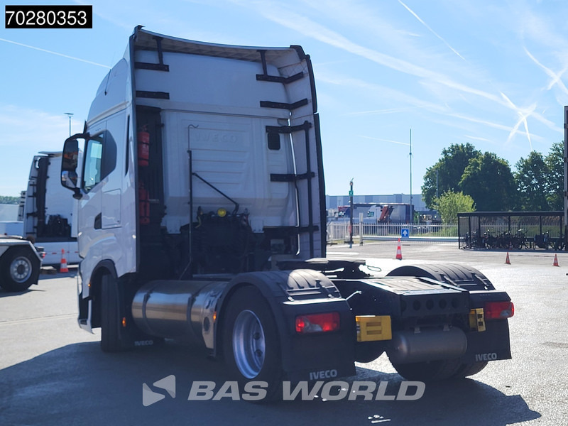 Iveco S-Way 460 4X2 LNG Retarder 2x Tanks LED Navi - Vlačilec: slika 2 Iveco S-Way 460 4X2 LNG Retarder 2x Tanks LED Navi - Vlačilec: slika 2