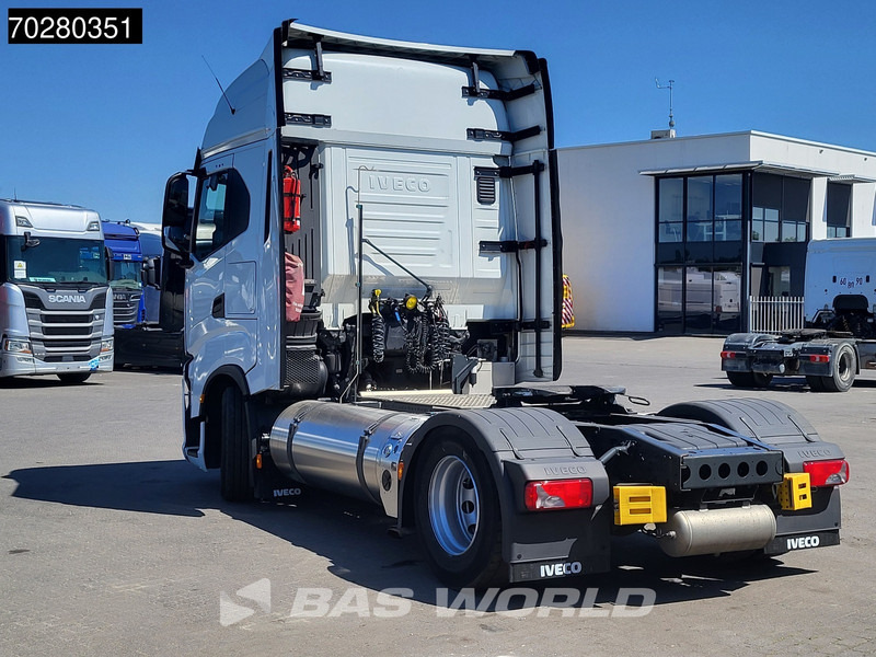 Iveco S-Way 460 4X2 LNG Retarder 2x Tanks Standklima LED Navi - Vlačilec: slika 2 Iveco S-Way 460 4X2 LNG Retarder 2x Tanks Standklima LED Navi - Vlačilec: slika 2