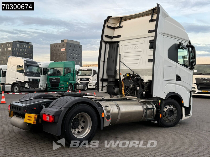 Iveco S-Way 460 NP 4X2 LNG! NL-Truck Retarder 2xTanks ACC LED Euro 6 - Vlačilec: slika 5 Iveco S-Way 460 NP 4X2 LNG! NL-Truck Retarder 2xTanks ACC LED Euro 6 - Vlačilec: slika 5