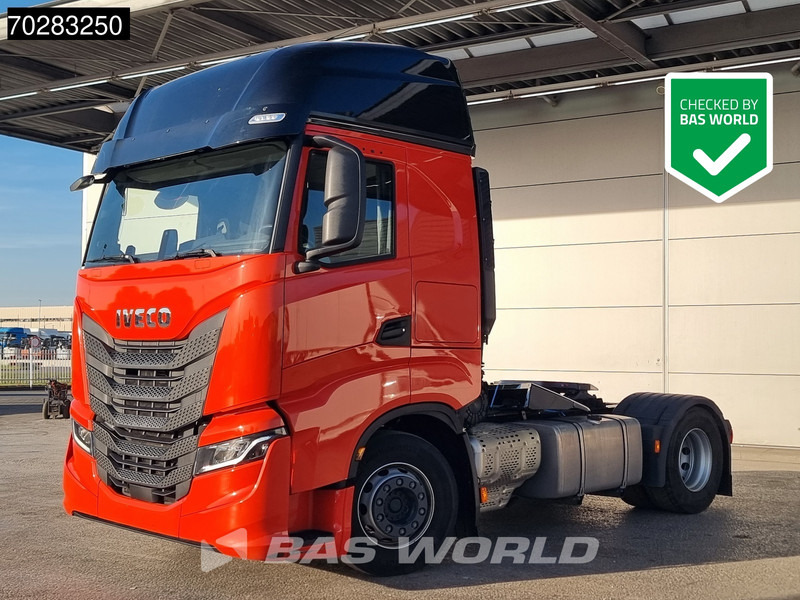 Iveco S-Way 490 4X2 DAMAGED! chassis bent 2x Tanks LED Navi Euro 6 - Vlačilec: slika 1 Iveco S-Way 490 4X2 DAMAGED! chassis bent 2x Tanks LED Navi Euro 6 - Vlačilec: slika 1