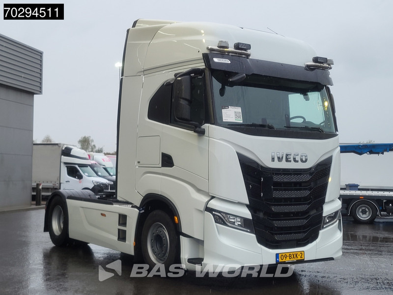 Iveco S-Way 490 4X2 NL-Truck 2xTanks Standklima ACC Navi Euro 6 - Vlačilec: slika 3 Iveco S-Way 490 4X2 NL-Truck 2xTanks Standklima ACC Navi Euro 6 - Vlačilec: slika 3