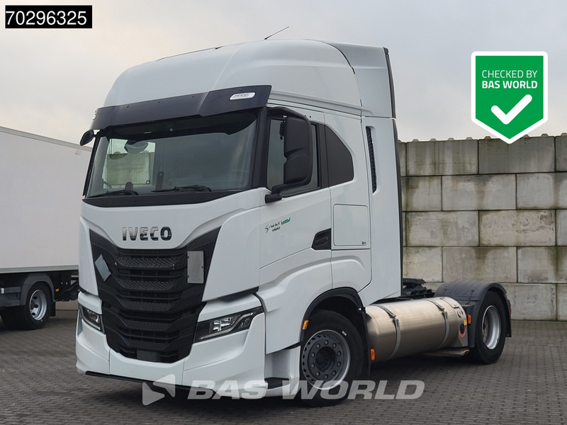Iveco S-Way S-Way 4X2 LNG Retarder 2X Tanks - Vlačilec: slika 2 Iveco S-Way S-Way 4X2 LNG Retarder 2X Tanks - Vlačilec: slika 2