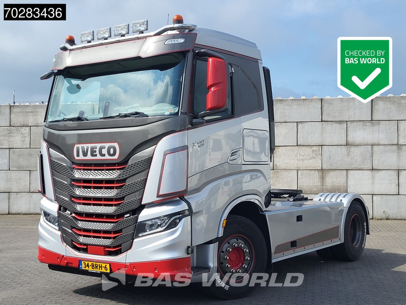 Iveco X-Way 570 820 4X2 NL Show Truck! Hydraulik ACC Standklima Navi Alcoa's - Vlačilec: slika 1 Iveco X-Way 570 820 4X2 NL Show Truck! Hydraulik ACC Standklima Navi Alcoa's - Vlačilec: slika 1