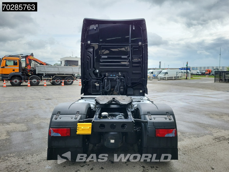 MAN TGX 18.470 4X2 XXL 2x Tanks Retarder Navi Standklima ACC lizing MAN TGX 18.470 4X2 XXL 2x Tanks Retarder Navi Standklima ACC: slika 9