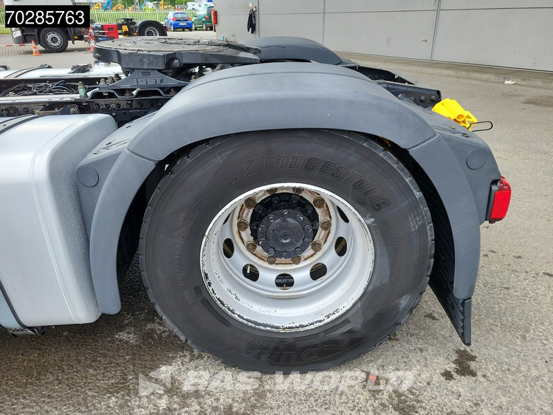 MAN TGX 18.470 4X2 XXL 2x Tanks Retarder Navi Standklima ACC lizing MAN TGX 18.470 4X2 XXL 2x Tanks Retarder Navi Standklima ACC: slika 16