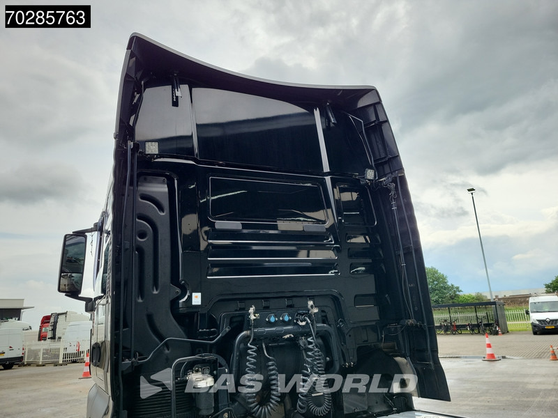 MAN TGX 18.470 4X2 XXL 2x Tanks Retarder Navi Standklima ACC lizing MAN TGX 18.470 4X2 XXL 2x Tanks Retarder Navi Standklima ACC: slika 10