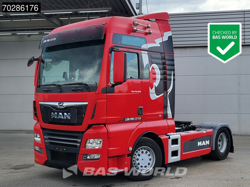 MAN TGX 18.500 4X2 XXL Retarder Xenon 2xTanks Standklima Navi ACC Euro 6 - Vlačilec: slika 1 MAN TGX 18.500 4X2 XXL Retarder Xenon 2xTanks Standklima Navi ACC Euro 6 - Vlačilec: slika 1