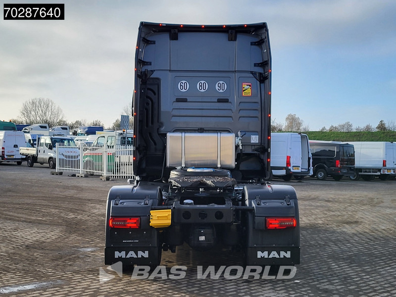 MAN TGX 18.520 4X2 Individual Lion S! New Hydrauliks GX Retarder Full-Air 2x Tanks Navi LED ACC Euro 6 - Vlačilec: slika 3 MAN TGX 18.520 4X2 Individual Lion S! New Hydrauliks GX Retarder Full-Air 2x Tanks Navi LED ACC Euro 6 - Vlačilec: slika 3