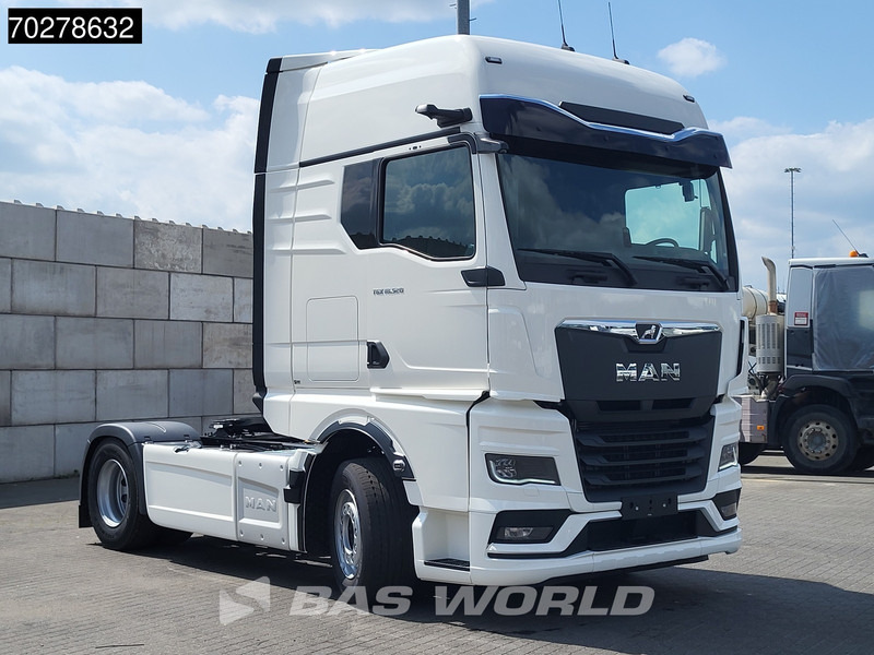 MAN TGX 18.520 4X2 Retarder 2xTanks MirrorCam Standklima ACC Navi LED Euro 6 Nieuw! - Vlačilec: slika 3 MAN TGX 18.520 4X2 Retarder 2xTanks MirrorCam Standklima ACC Navi LED Euro 6 Nieuw! - Vlačilec: slika 3
