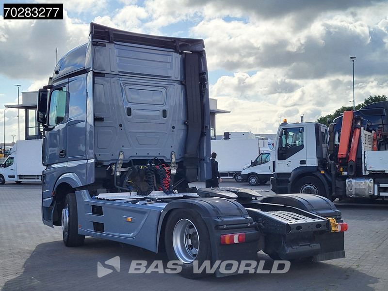 Mercedes-Benz Actros 1845 4X2 BigSpace Retarder 2x Tanks Standklima ACC Euro 6 - Vlačilec: slika 2 Mercedes-Benz Actros 1845 4X2 BigSpace Retarder 2x Tanks Standklima ACC Euro 6 - Vlačilec: slika 2