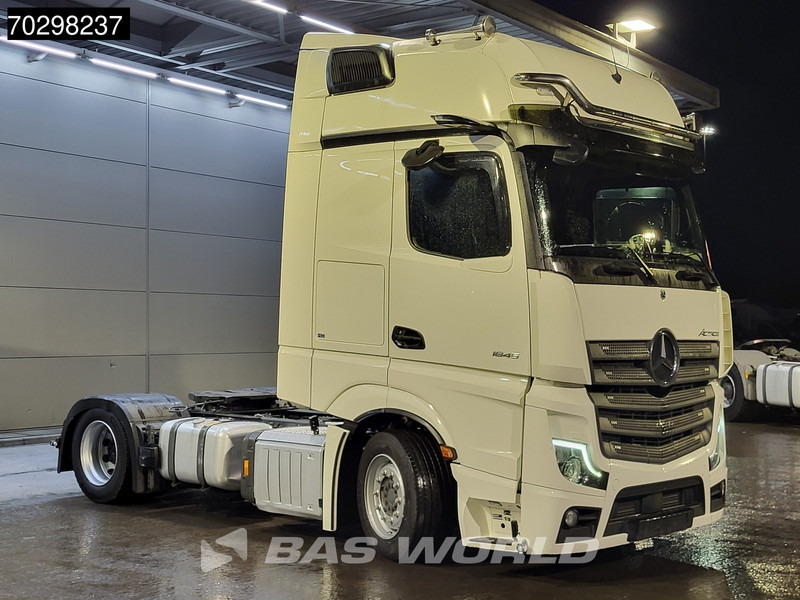 Mercedes-Benz Actros 1845 4X2 Retarder Mega 2xTanks Standklima Xenon Navi ACC Euro 6 - Vlačilec: slika 3 Mercedes-Benz Actros 1845 4X2 Retarder Mega 2xTanks Standklima Xenon Navi ACC Euro 6 - Vlačilec: slika 3