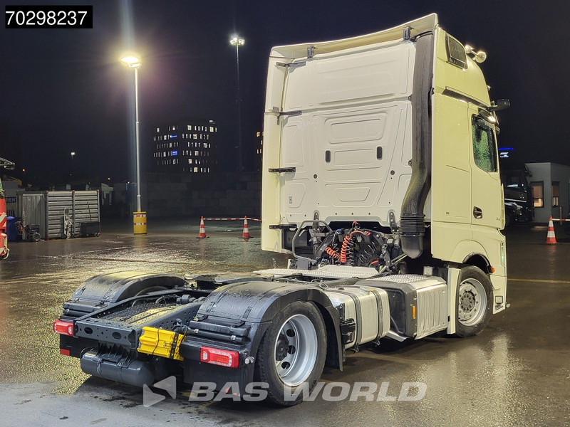 Mercedes-Benz Actros 1845 4X2 Retarder Mega 2xTanks Standklima Xenon Navi ACC Euro 6 - Vlačilec: slika 5 Mercedes-Benz Actros 1845 4X2 Retarder Mega 2xTanks Standklima Xenon Navi ACC Euro 6 - Vlačilec: slika 5