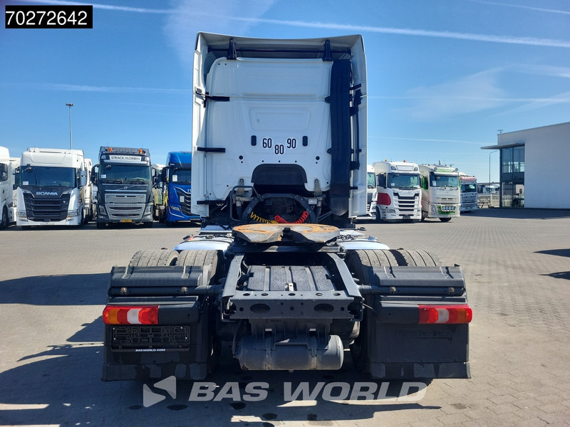 Mercedes-Benz Actros 1848 4X2 StreamSpace 2x Tanks - Vlačilec: slika 3 Mercedes-Benz Actros 1848 4X2 StreamSpace 2x Tanks - Vlačilec: slika 3