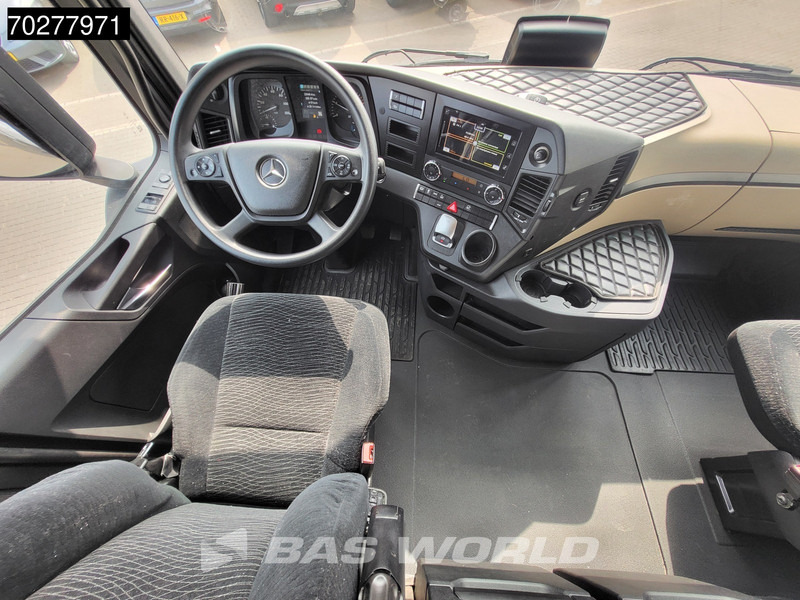 Vlačilec Mercedes-Benz Actros 1851 Actros 4X2 BigSpace 2x Tanks: slika 16 Vlačilec Mercedes-Benz Actros 1851 Actros 4X2 BigSpace 2x Tanks: slika 16