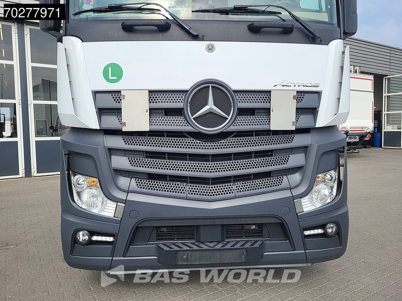 Vlačilec Mercedes-Benz Actros 1851 Actros 4X2 BigSpace 2x Tanks: slika 8 Vlačilec Mercedes-Benz Actros 1851 Actros 4X2 BigSpace 2x Tanks: slika 8