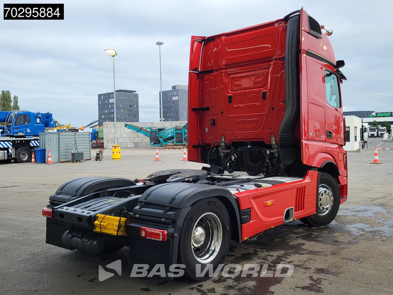 Mercedes-Benz Actros 1858 4X2 GigaSpace Retarder 2xTanks Leather Standairco PPC Navi ACC Euro 6 - Vlačilec: slika 5 Mercedes-Benz Actros 1858 4X2 GigaSpace Retarder 2xTanks Leather Standairco PPC Navi ACC Euro 6 - Vlačilec: slika 5