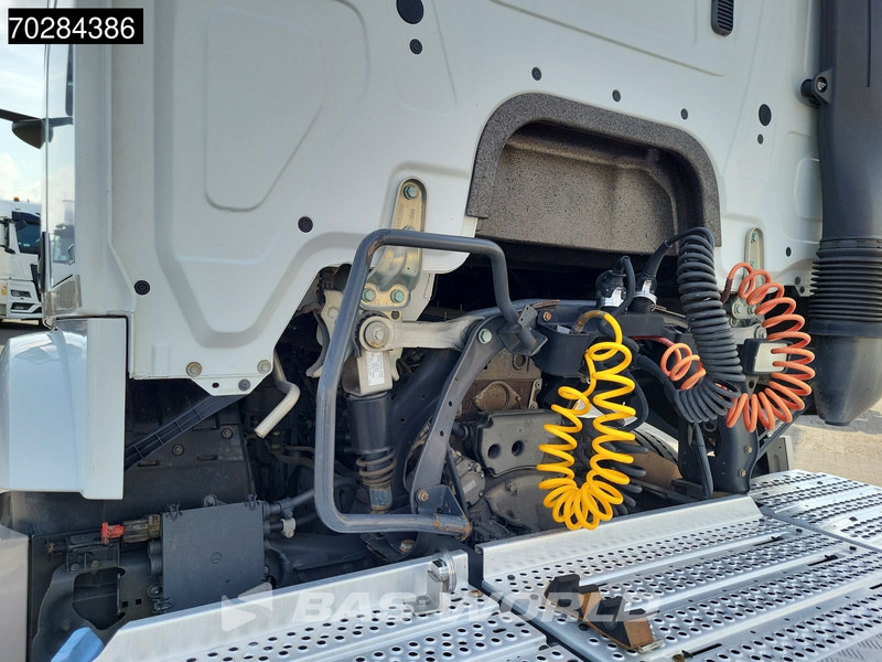 Mercedes-Benz Actros 2343 Actros 6X2 NL-Truck StreamSpace Liftachse Standklima ACC - Vlačilec: slika 5 Mercedes-Benz Actros 2343 Actros 6X2 NL-Truck StreamSpace Liftachse Standklima ACC - Vlačilec: slika 5