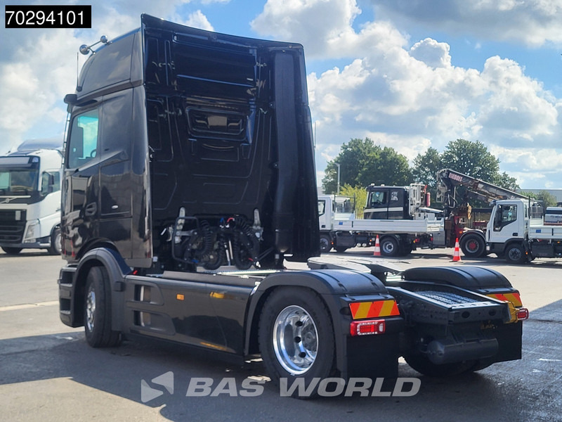 Mercedes-Benz Actros L 1863 4X2 NEW! Retarder Full-Air Leder Standklima 2x Tanks MirrorCam Navi PPC Alcoa's LED Euro 6 - Vlačilec: slika 2 Mercedes-Benz Actros L 1863 4X2 NEW! Retarder Full-Air Leder Standklima 2x Tanks MirrorCam Navi PPC Alcoa's LED Euro 6 - Vlačilec: slika 2
