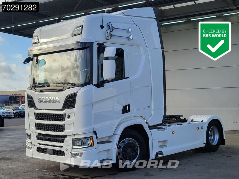Scania R520 4X2 Low Mileage! Retarder Leder ACC Navi LED Euro 6 - Vlačilec: slika 1 Scania R520 4X2 Low Mileage! Retarder Leder ACC Navi LED Euro 6 - Vlačilec: slika 1