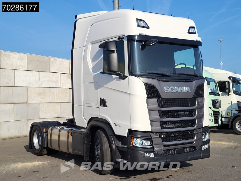 Scania S500 S 4X2 NEW! Retarder 2x Tanks Standklima ACC - Vlačilec: slika 3 Scania S500 S 4X2 NEW! Retarder 2x Tanks Standklima ACC - Vlačilec: slika 3