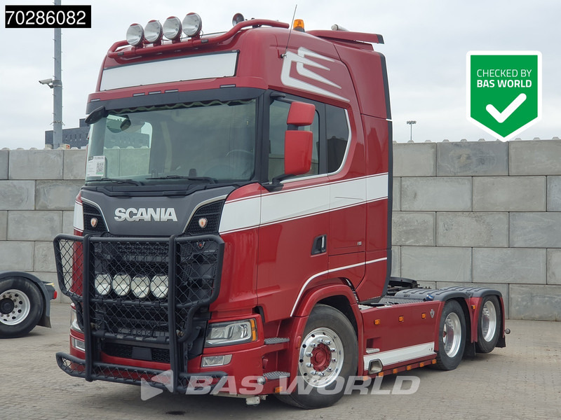 Scania S650 S 6X2 Special Interior! Full-Air Retarder 2xTanks Liftachse ACC LED Navi - Vlačilec: slika 1 Scania S650 S 6X2 Special Interior! Full-Air Retarder 2xTanks Liftachse ACC LED Navi - Vlačilec: slika 1