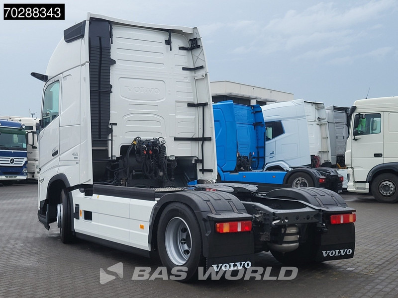 Volvo FH 460 4X2 2024! XL TC VEB+ 2x Tanks I-ParkCool - Vlačilec: slika 2 Volvo FH 460 4X2 2024! XL TC VEB+ 2x Tanks I-ParkCool - Vlačilec: slika 2