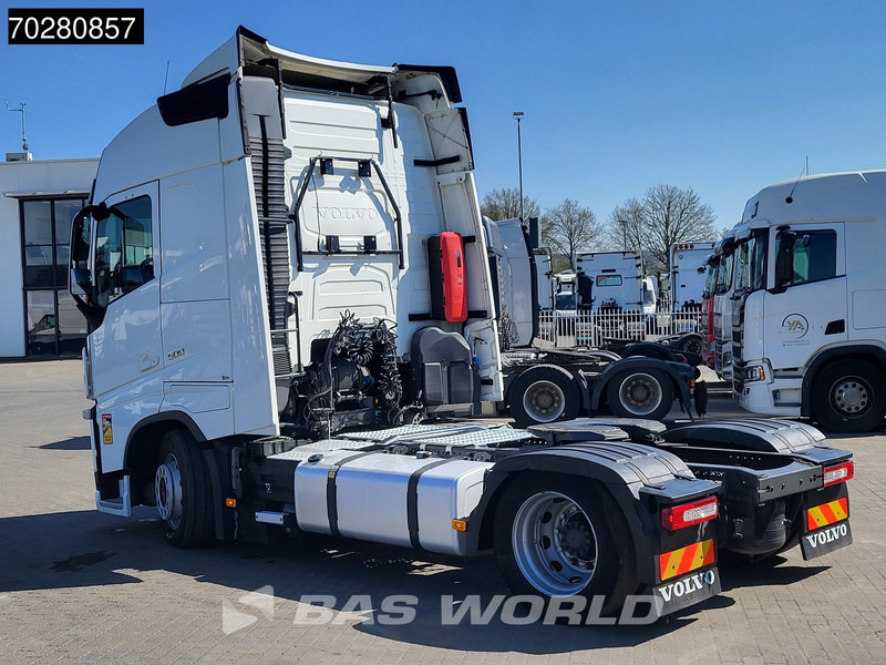 Volvo FH 500 4X2 Mega VEB+ 2x Tanks I-ParkCool Navi Xenon - Vlačilec: slika 2 Volvo FH 500 4X2 Mega VEB+ 2x Tanks I-ParkCool Navi Xenon - Vlačilec: slika 2