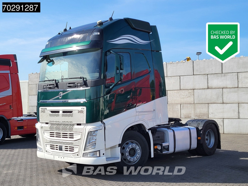 Volvo FH 540 4X2 XL 2x Tanks I-ParkCool Leather - Vlačilec: slika 1 Volvo FH 540 4X2 XL 2x Tanks I-ParkCool Leather - Vlačilec: slika 1