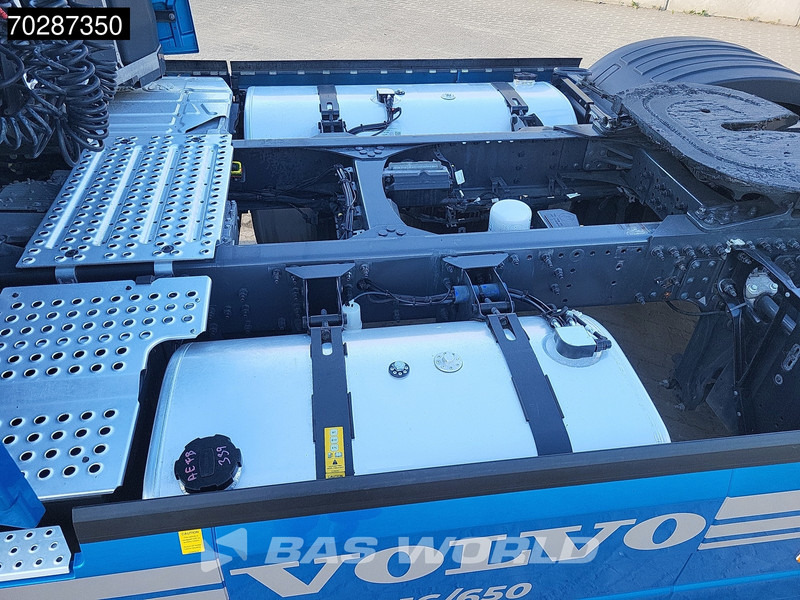 Volvo FH16 650 4X2 XL Retarder Full-Air VDS I-ParkCool Leather Alcoa's - Vlačilec: slika 3 Volvo FH16 650 4X2 XL Retarder Full-Air VDS I-ParkCool Leather Alcoa's - Vlačilec: slika 3