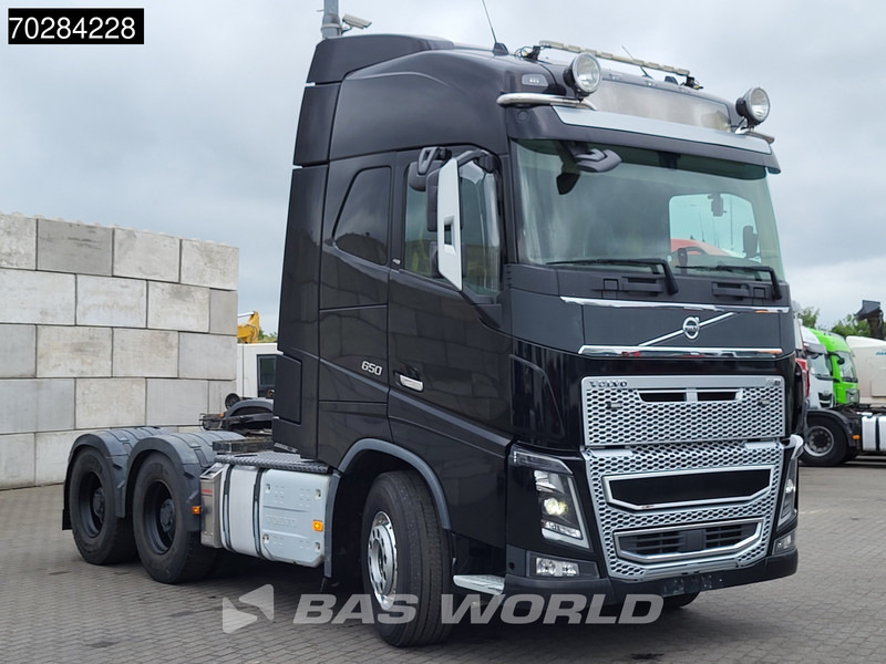Volvo FH16 650 6X4 Retarder Big-Axle Full-Air 2x Tanks Liftachse Xenon - Vlačilec: slika 3 Volvo FH16 650 6X4 Retarder Big-Axle Full-Air 2x Tanks Liftachse Xenon - Vlačilec: slika 3