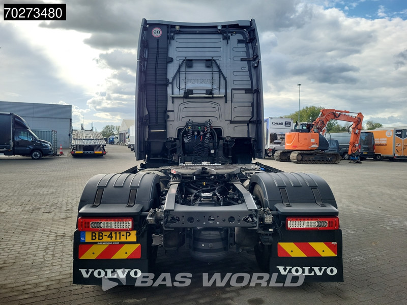 Volvo FH16 750 4X2 NL-Truck APK 08-2026! XL 2x Tanks Standklima ACC Alcoa's LED - Vlačilec: slika 3 Volvo FH16 750 4X2 NL-Truck APK 08-2026! XL 2x Tanks Standklima ACC Alcoa's LED - Vlačilec: slika 3