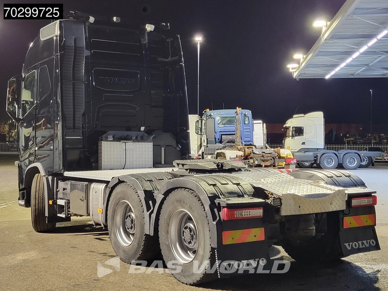 Volvo FH16 750 FH16 6X4 Retarder Big-Axle Hydraulik Leder 60% Tyres - Vlačilec: slika 2 Volvo FH16 750 FH16 6X4 Retarder Big-Axle Hydraulik Leder 60% Tyres - Vlačilec: slika 2