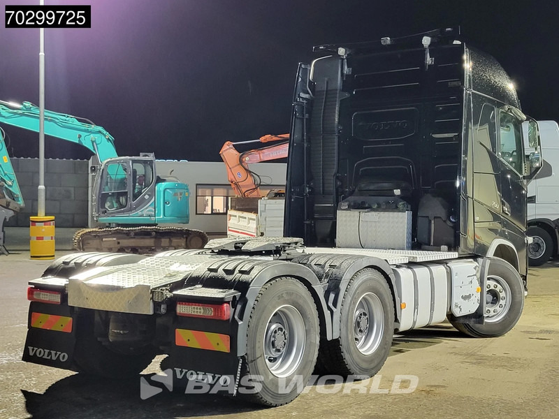 Volvo FH16 750 FH16 6X4 Retarder Big-Axle Hydraulik Leder 60% Tyres - Vlačilec: slika 5 Volvo FH16 750 FH16 6X4 Retarder Big-Axle Hydraulik Leder 60% Tyres - Vlačilec: slika 5