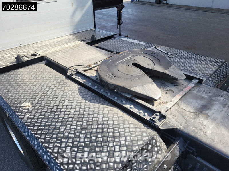 Volvo FH16 650 FH16 8X2 HMF 7020K-RCS Crane + Fly-Jib Lift+Steering-Axle Navi LED ACC Euro 6 - Tovornjak s kesonom, Tovornjak z dvigalom: slika 3 Volvo FH16 650 FH16 8X2 HMF 7020K-RCS Crane + Fly-Jib Lift+Steering-Axle Navi LED ACC Euro 6 - Tovornjak s kesonom, Tovornjak z dvigalom: slika 3