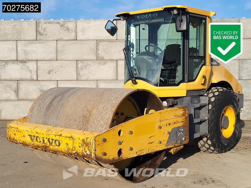 Volvo SD135 - Valjar: slika 1 Volvo SD135 - Valjar: slika 1