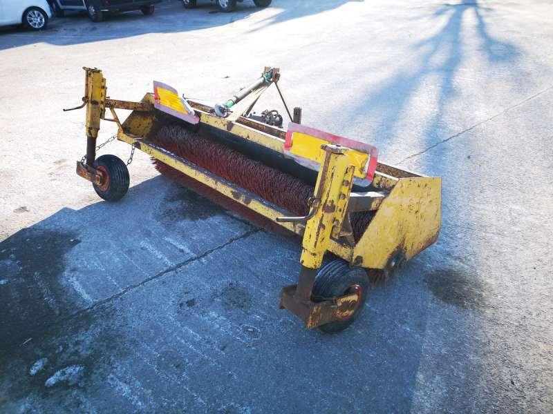 BALAIS 3 POINTS - Metla: slika 3 BALAIS 3 POINTS - Metla: slika 3