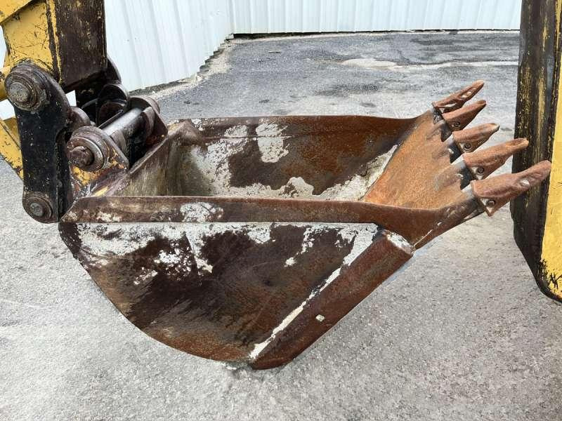 Bager nakladalec Caterpillar 428C: slika 31